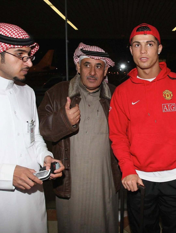 C罗18年前首访沙特阿拉伯|克里斯蒂亚诺·罗纳尔多_新浪体育_新浪新闻